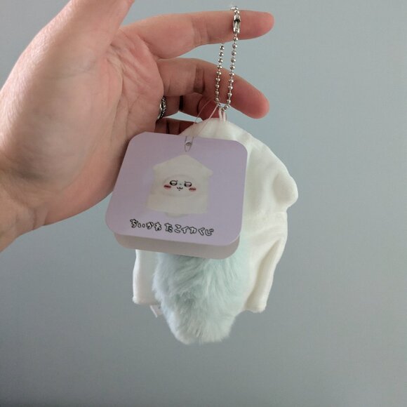 Authentic Chiikawa Momonga Cuttlefish/Squid Keychain Plush Strap - Picture 3 of 3